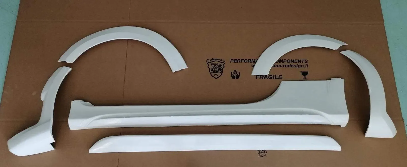 Abarth 500 / 595 / 695 70TH ANNIVERSARIO FRONT AND REAR FENDERS AND SIDE SKIRTS - Fiberglass - Cadamuro