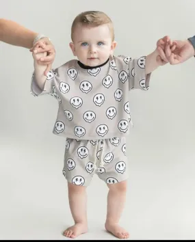 Beige Smiley & Lightning Bolt Kids  Set/Boys two piece sets