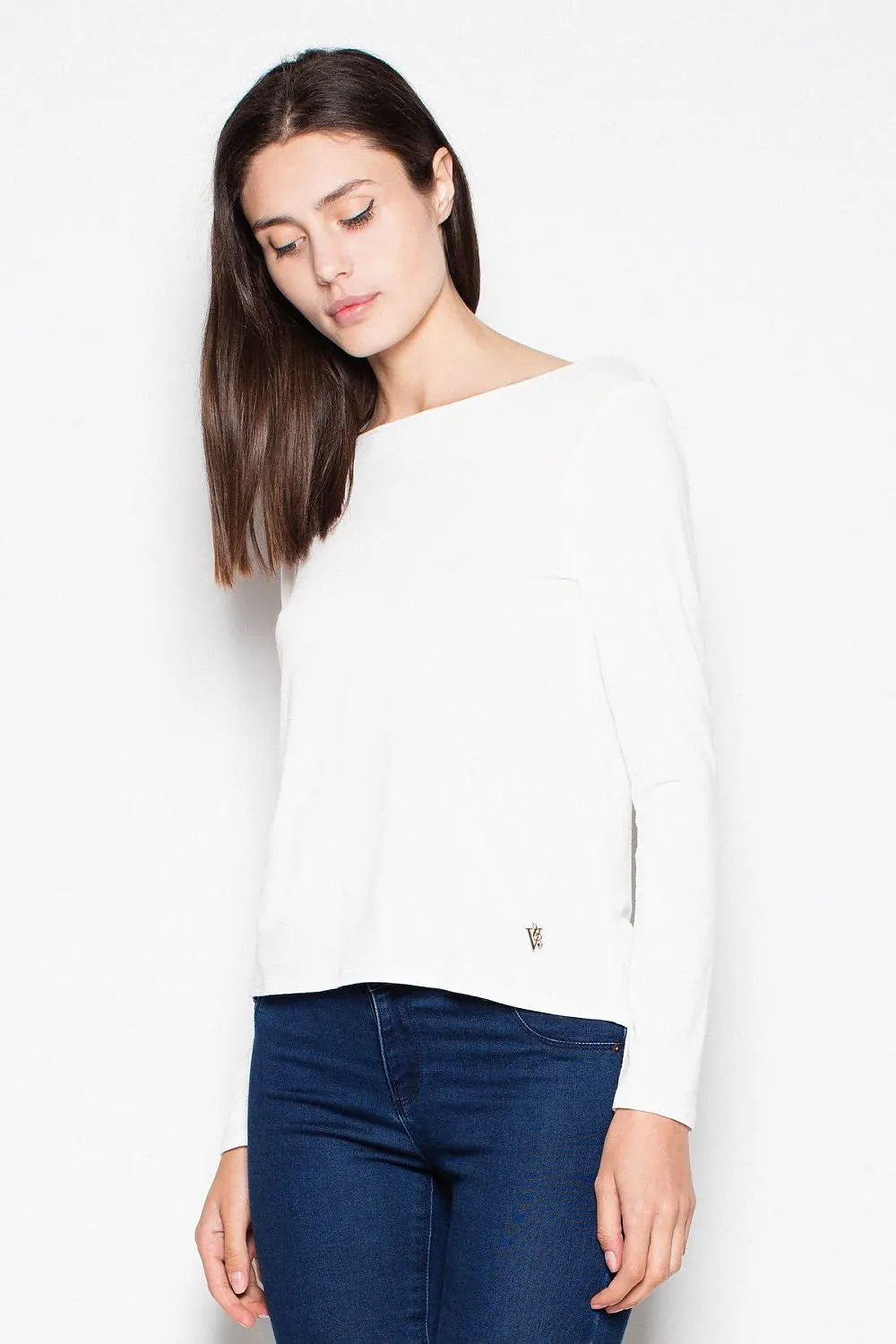 Chic Backless Blouse with Suede Bow Accent