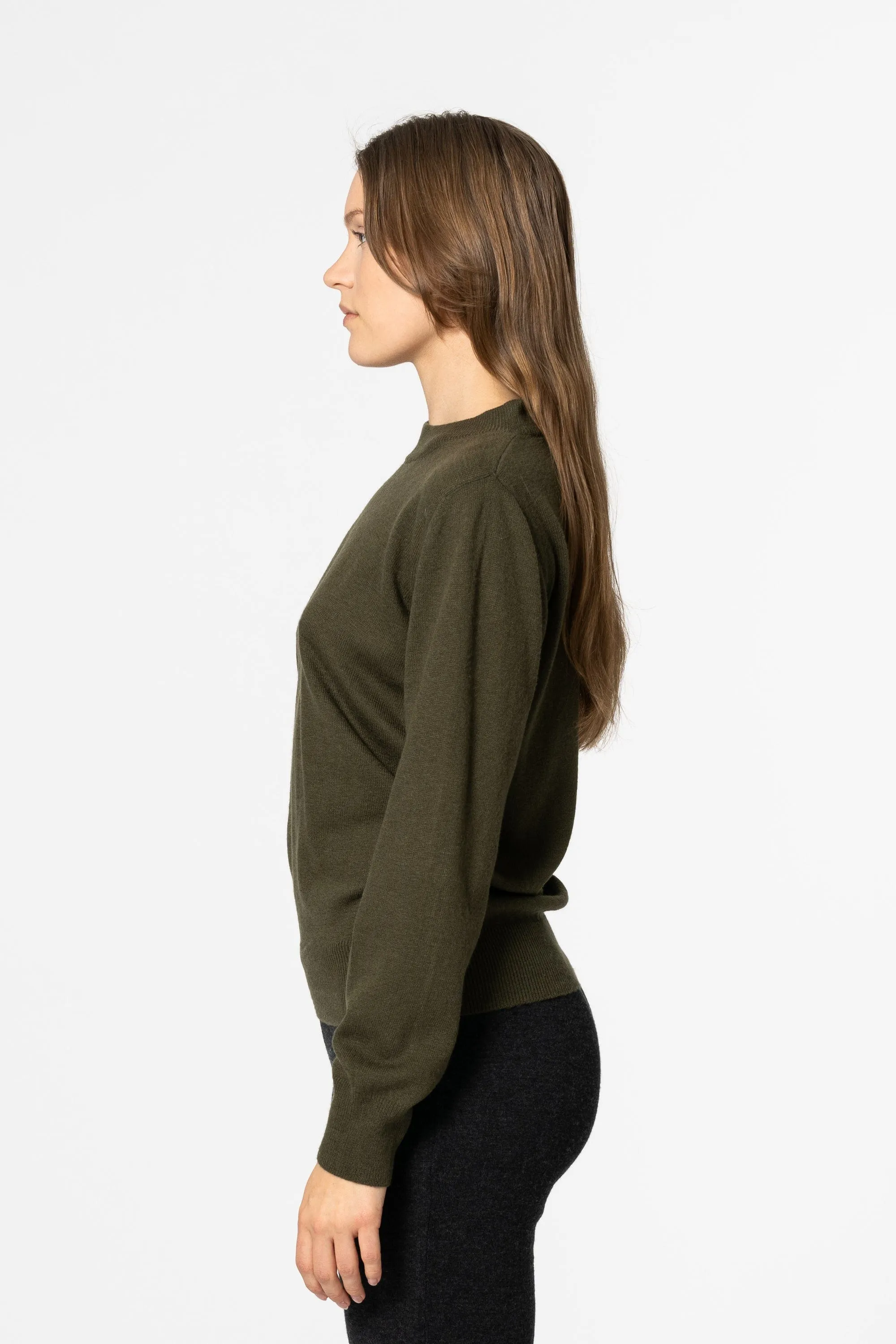 Dinadi Merino O-Neck Sweater - Olive Green