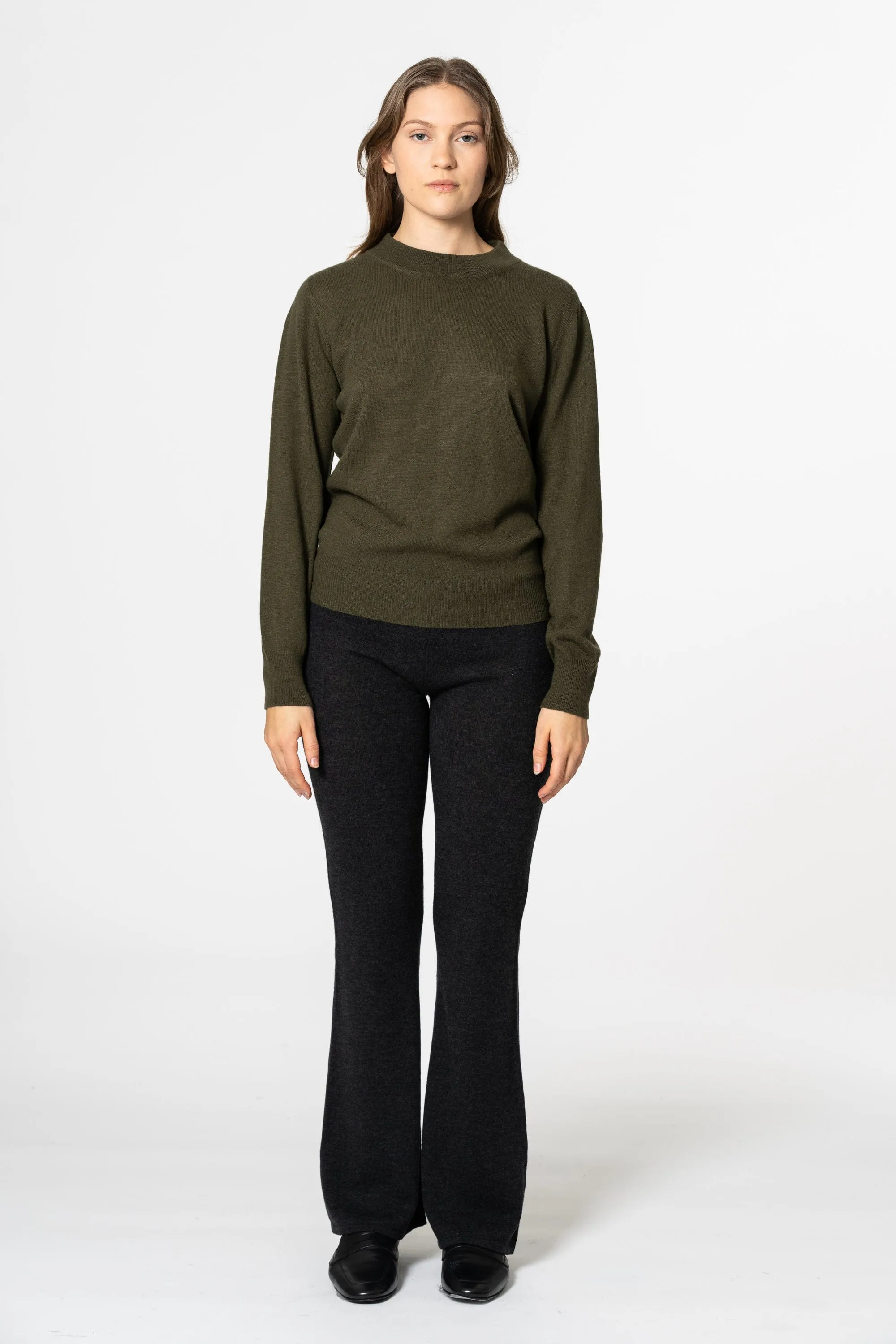 Dinadi Merino O-Neck Sweater - Olive Green